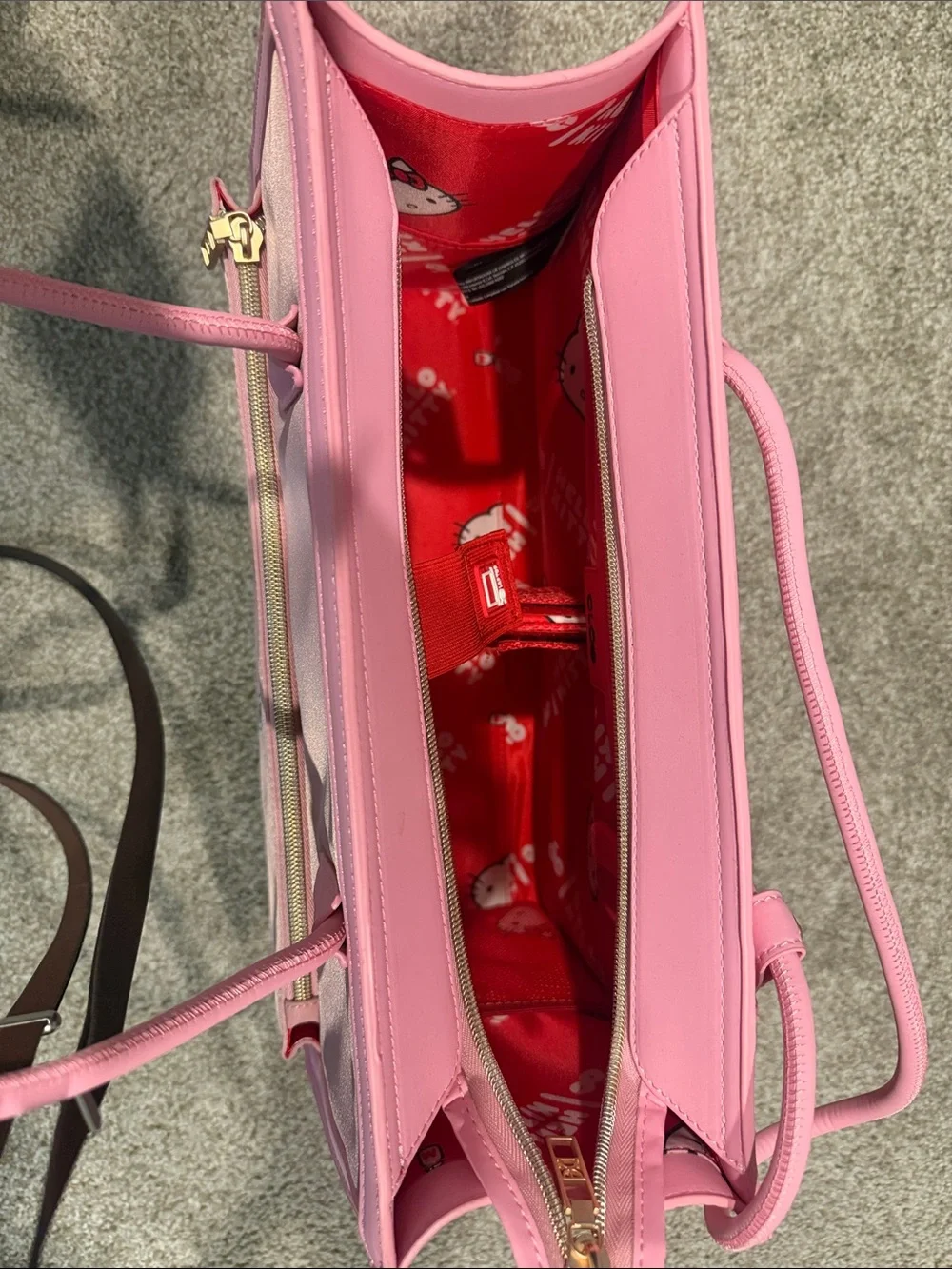 Cloe Pink Hello Kitty Tote Bag with Front Zip Pocket